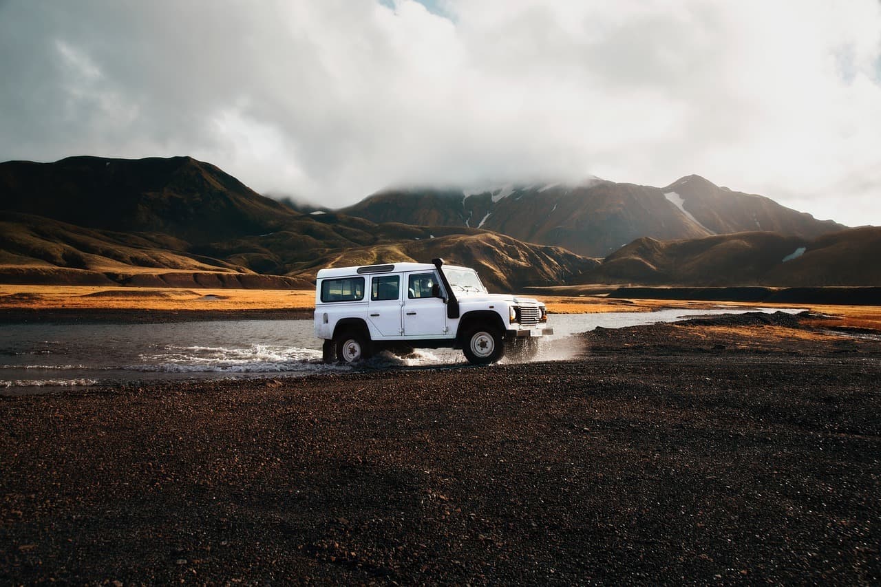 Quale veicolo noleggiare per un road trip in Islanda?